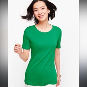 Banana Republic Vibrant Green Short Sleeve Tee